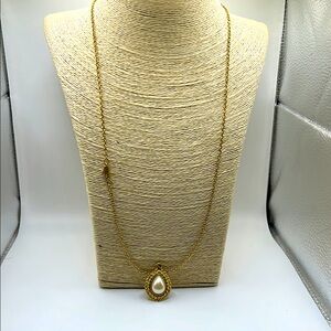 1928 Victorian style teardrop pearl necklace gold tone vintage baroque formal